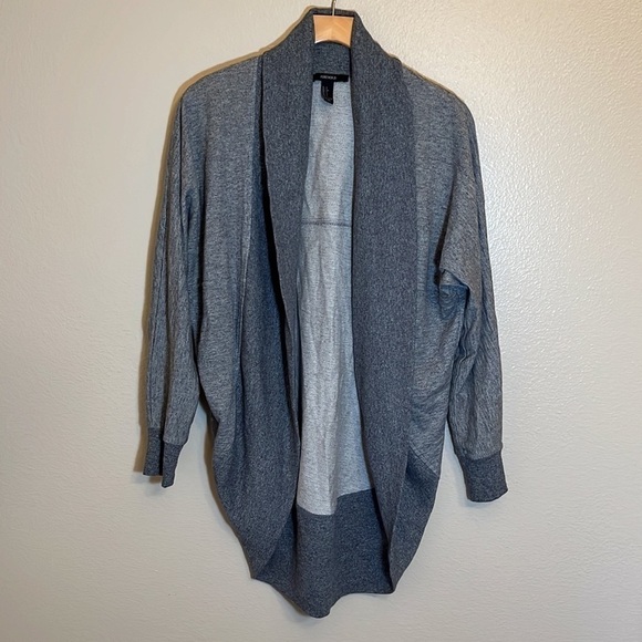 Bundle Forever 21 And American Eagle Tops - Picture 6 of 11